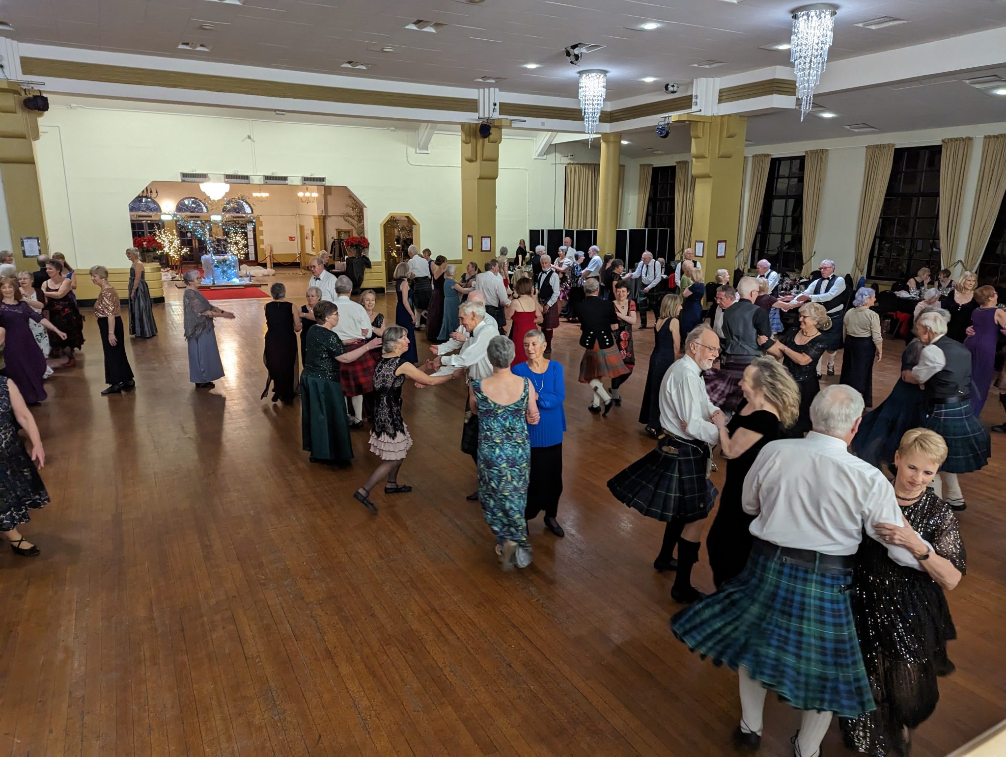 A return to the Glen… RSCDS Dunfermline Branch